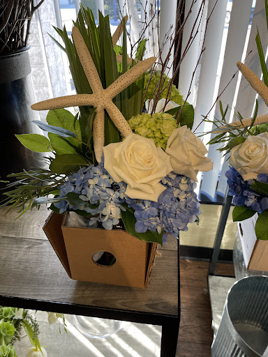 Florist «Petal Street Flower Company», reviews and photos, 2319 Bridge Ave, Point Pleasant, NJ 08742, USA