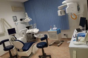 Centro Medico R.B. Dental Sas di Roberto Bosco image