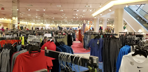 Department Store «Von Maur», reviews and photos, 7700 E Kellogg Dr N, Wichita, KS 67207, USA