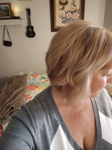 Beauty Salon «Ambiance Salon», reviews and photos, 118 E Tarpon Ave # 1, Tarpon Springs, FL 34689, USA