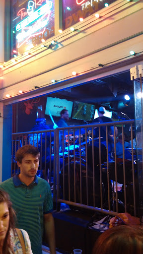 Live Music Bar «Tin Roof», reviews and photos, 316 Broadway, Nashville, TN 37201, USA