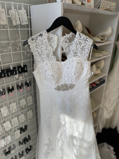 Bridal Shop «SGE Bridal Boutique», reviews and photos, 1020 N Hamilton Rd, Gahanna, OH 43230, USA