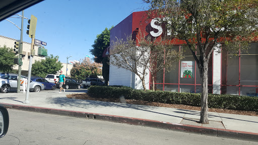 Office Supply Store «Staples», reviews and photos, 6450 Sunset Blvd, Hollywood, CA 90028, USA