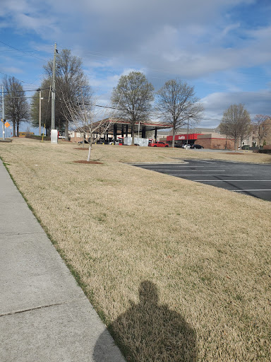 Gas Station «QuikTrip», reviews and photos, 5347 Peachtree Industrial Blvd, Chamblee, GA 30341, USA