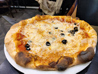 Pizza du Restaurant casher Tib's à Paris - n°14