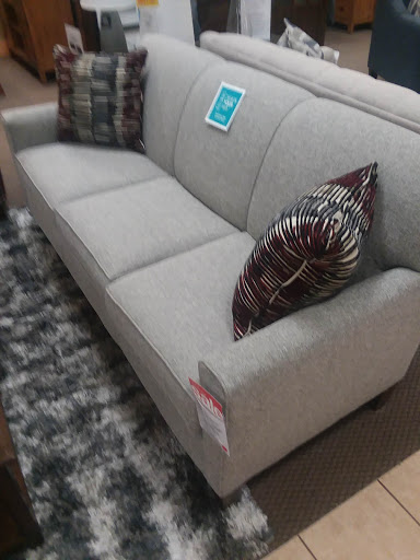Furniture Store «Slumberland Furniture», reviews and photos, 1831 E Independence St, Springfield, MO 65804, USA