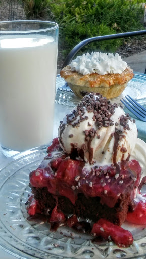 Cafe «Auntie Rae’s Dessert Island», reviews and photos, 4704 Holladay Blvd E, Holladay, UT 84117, USA