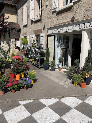 L'arche aux fleurs à Saint-Pantaléon-de-Larche