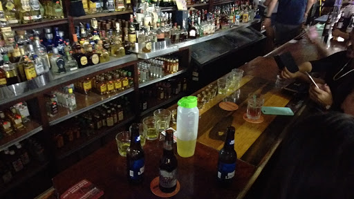 Liquor Store «Rite Liquors», reviews and photos, 1649 W Division St, Chicago, IL 60622, USA