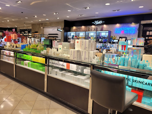 Shopping Mall «Tysons Corner Center», reviews and photos, 1961 Chain Bridge Rd, Tysons, VA 22102, USA