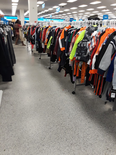 Clothing Store «Ross Dress for Less», reviews and photos, 3500 East-West Hwy, Hyattsville, MD 20782, USA