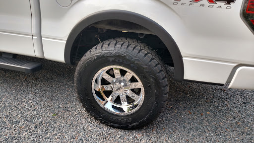 Tire Shop «Bill Duckworth Tire», reviews and photos, 4975 Altama Ave, Brunswick, GA 31525, USA