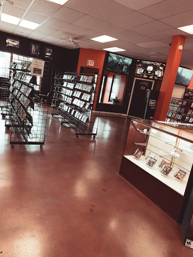 Video Game Store «Gamers HQ», reviews and photos, 2027 SW Gage Blvd, Topeka, KS 66604, USA