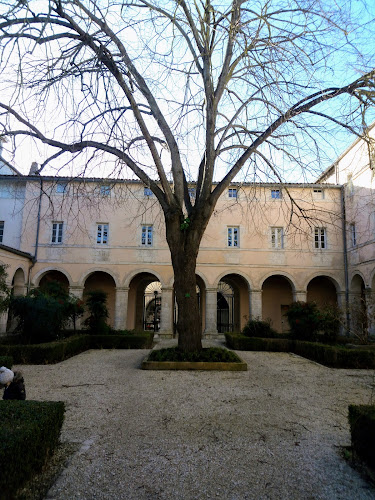 attractions Cloitre des Dames Blanches La Rochelle