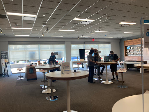 Cell Phone Store «AT&T», reviews and photos, 3502 Tyler St #103, Riverside, CA 92503, USA