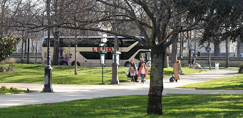 attractions Promenade du Cours Albert 1er Paris