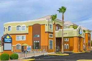 Days Inn & Suites by Wyndham Tucson/Marana image