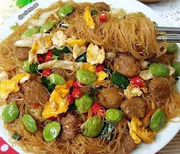 Mie ayam jogja dan aneka lalapan photo