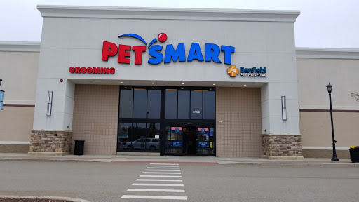 Pet Supply Store «PetSmart», reviews and photos, 6106 Shops Way, Northborough, MA 01532, USA
