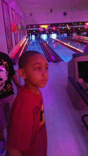 Bowling Alley «Roosevelt Lanes Recreation», reviews and photos, 6701 Roosevelt Ave, Allen Park, MI 48101, USA