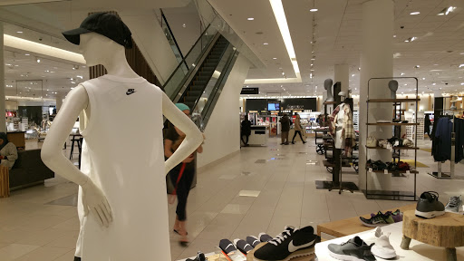 Department Store «Nordstrom at the Americana at Brand», reviews and photos, 102 Caruso Ave, Glendale, CA 91210, USA