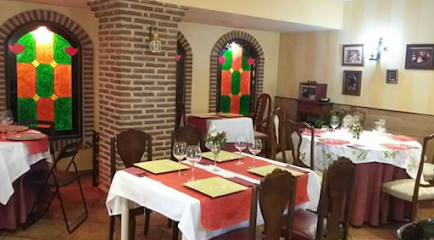 Bar Restaurante La Cometa - C/ Noves, 22, 45530 Santa Olalla, Toledo, Spain