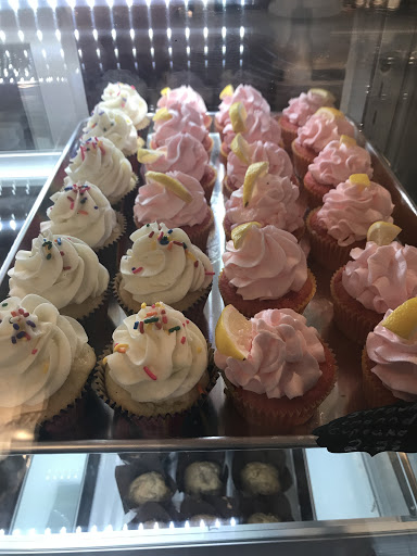 Lili Bella's Cakes and Coffee