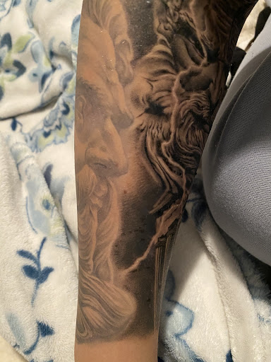 Tattoo Shop «Bullseye Tattoos», reviews and photos, 282 New Dorp Ln, Staten Island, NY 10306, USA