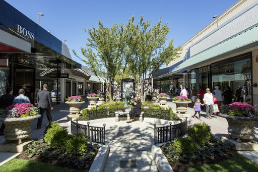 Shopping Mall «Westfield Old Orchard», reviews and photos, 4905 Old Orchard Shopping Center, Skokie, IL 60077, USA