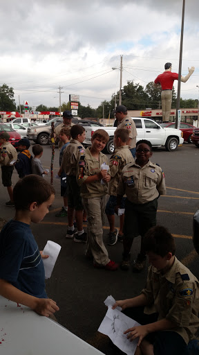 Grocery Store «Metropolis Big Johns Super Str», reviews and photos, 1200 E 5th St, Metropolis, IL 62960, USA