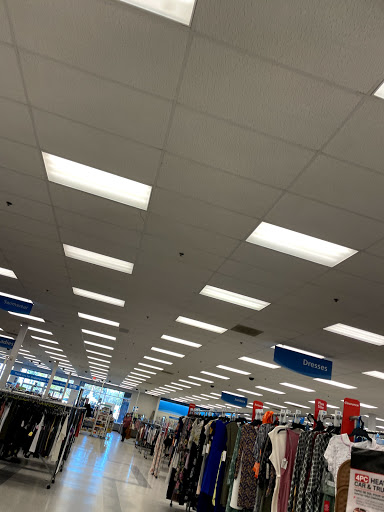 Clothing Store «Ross Dress for Less», reviews and photos, 958 W Street Rd, Warminster, PA 18974, USA