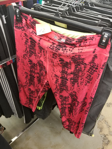 Thrift Store «The Salvation Army Family Store & Donation Center», reviews and photos, 6715 Dempster St, Morton Grove, IL 60053, USA