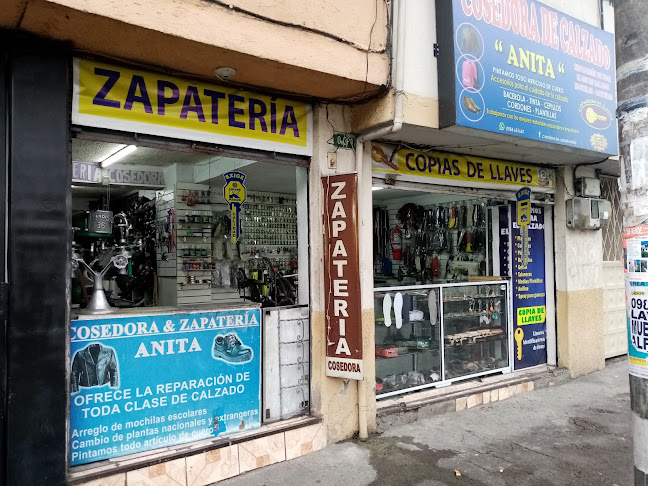Opiniones de Cosedora de Calzado y copiadora de llaves Anita en Quito - Zapatería
