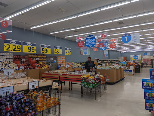 Grocery Store «Save-A-Lot», reviews and photos, 650 American Legion Hwy, Roslindale, MA 02131, USA