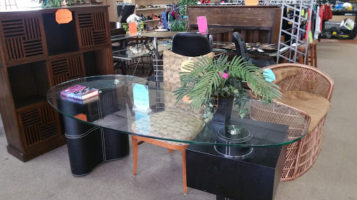 Thrift Store «M&M Thrift And Salvage», reviews and photos, 1517 Lucky St, Griffin, GA 30223, USA