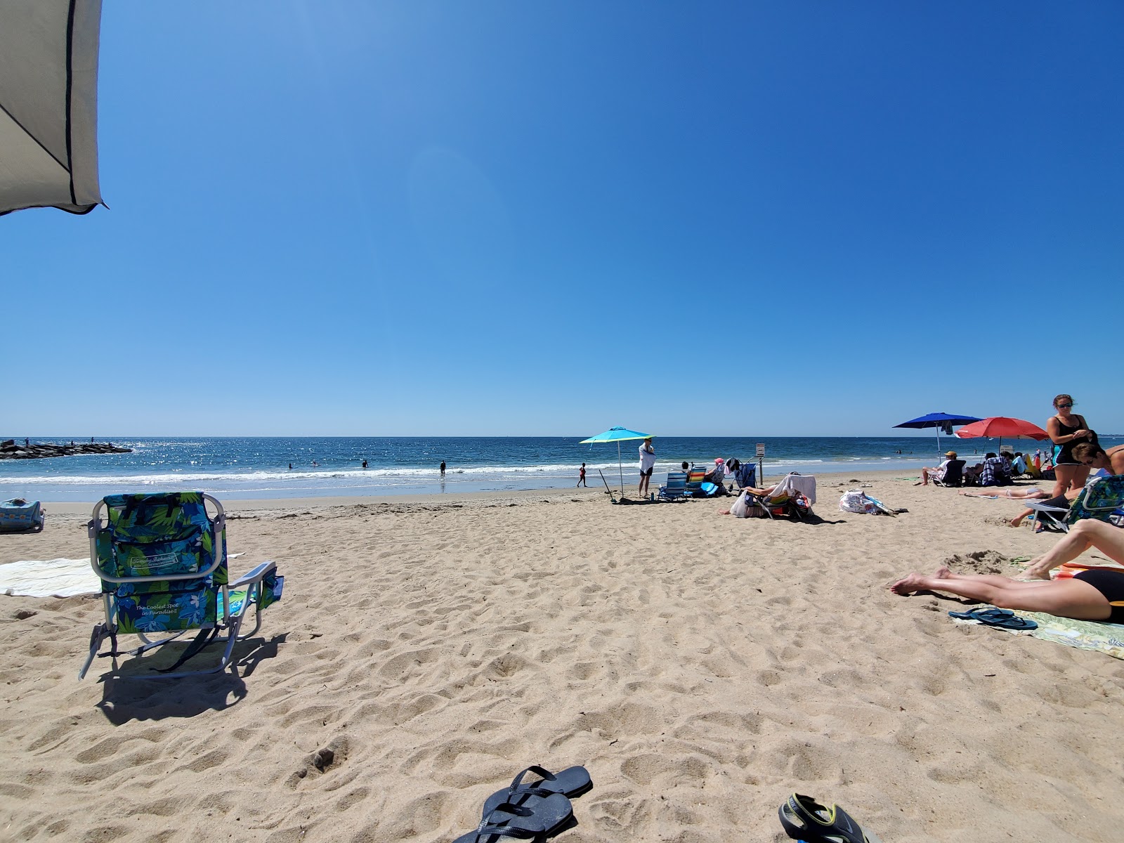 Φωτογραφία του Dunes Park Beach με φωτεινή λεπτή άμμο επιφάνεια