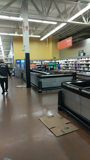 Department Store «Walmart Supercenter», reviews and photos, 3900 Fountain Square Pl, Waukegan, IL 60085, USA