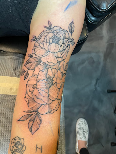 Explore golf tattoo ideas, creative tattoo ideas in Peoria, available at Modern Ink Tattoo