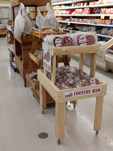 Grocery Store «Country Mart», reviews and photos, 913 Taylorsville Rd, Taylorsville, KY 40071, USA