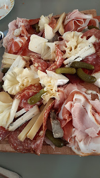 Charcuterie du Restaurant français Le Volet Qui Penche à Bayeux - n°7