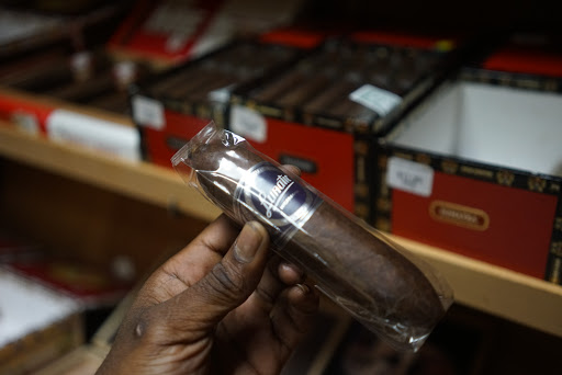 Tobacco Shop «Paradise Island Smoke Shop», reviews and photos, 3316 Snapfinger Rd, Lithonia, GA 30038, USA