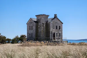 Cedar Island Light image