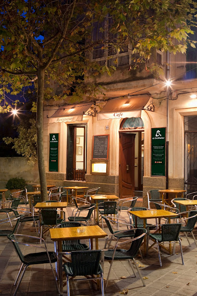 Restaurant Es Brollador - Passeig del Rei, 10, 07190 Esporles, Illes Balears, Spain