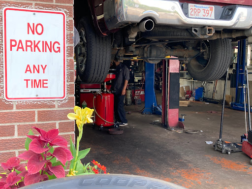 Auto Repair Shop «Golden Triangle Auto Care», reviews and photos, 1112 Speer Blvd, Denver, CO 80204, USA