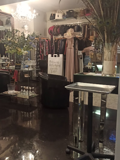 Beauty Salon «Ana Molinari Salon Spa Boutique», reviews and photos, 52 S Palm Ave, Sarasota, FL 34236, USA