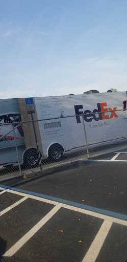 Mailing Service «FedEx Freight», reviews and photos, 6952 E Hillsborough Ave, Tampa, FL 33610, USA