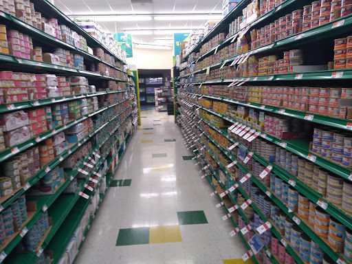 Pet Supply Store «Pet Supplies Plus», reviews and photos, 3820 Milan Rd, Sandusky, OH 44870, USA