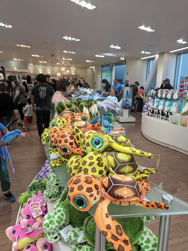 Gift Shop «Pacific Collections Gift Shop», reviews and photos, 100 Aquarium Way, Long Beach, CA 90802, USA