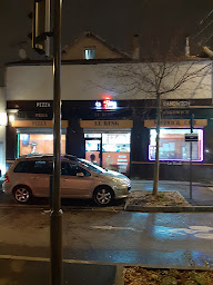 Photo n°10 de Le Ring à Rosny-sous-Bois ()