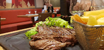 Steak du Restaurant 𝐋𝐚 𝐓𝐚𝐯𝐞𝐫𝐧𝐞 𝐌𝐞𝐭𝐳 𝑇𝑎𝑏𝑙𝑒 𝑑𝑒 𝐶𝑎𝑟𝑎𝑐𝑡è𝑟𝑒 à Metz - n°13